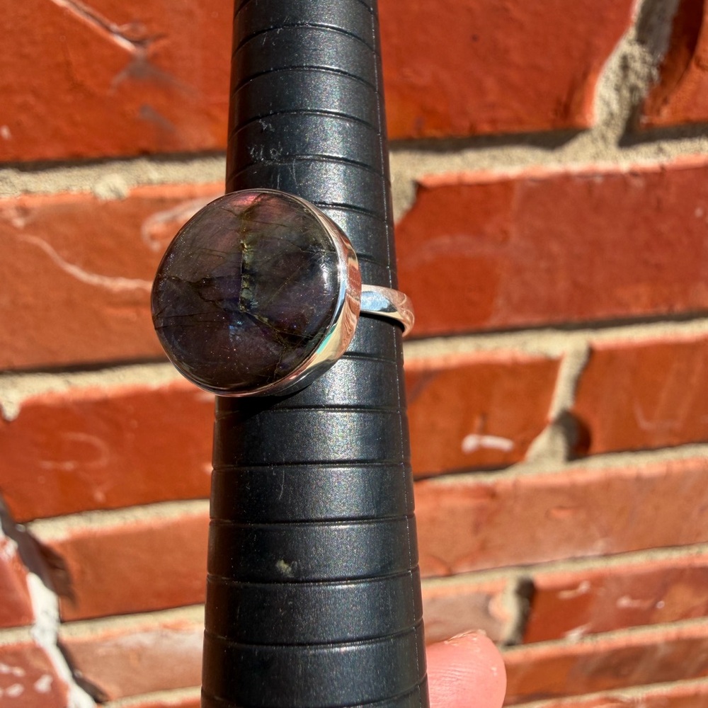 Labradorite Round Statement Ring - Iridescent Pur… - image 4